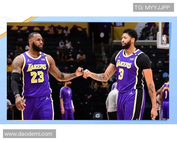 热火对湖人第二场直播全程回顾与精彩瞬间分析